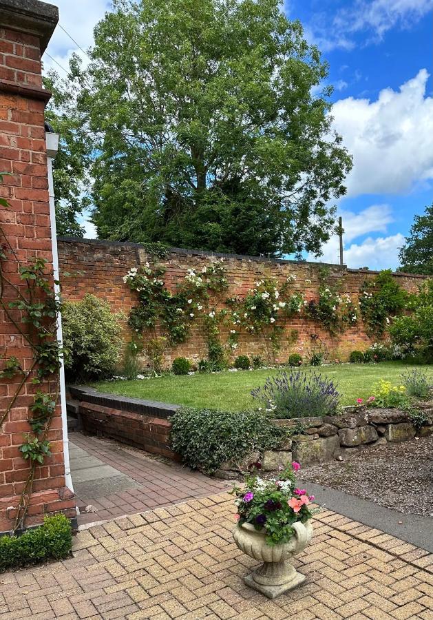 Coundon Lodge Coventry Esterno foto